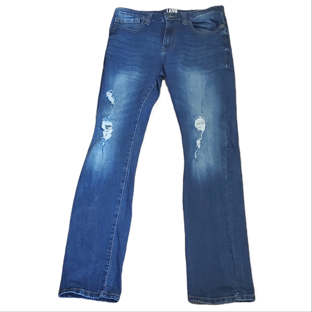 LAZER | Men's blue washed denim distressed slim-fit jeans. Size 32×34.